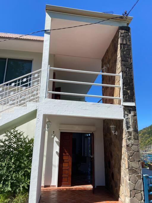 Villa "The Pretty Mermaid", Pool And Stunning Views 5 Min From Beach Deshaies Kültér fotó